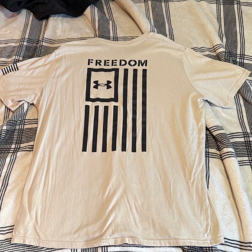 Under Armour Men's Beige Freedom Tee Shirt